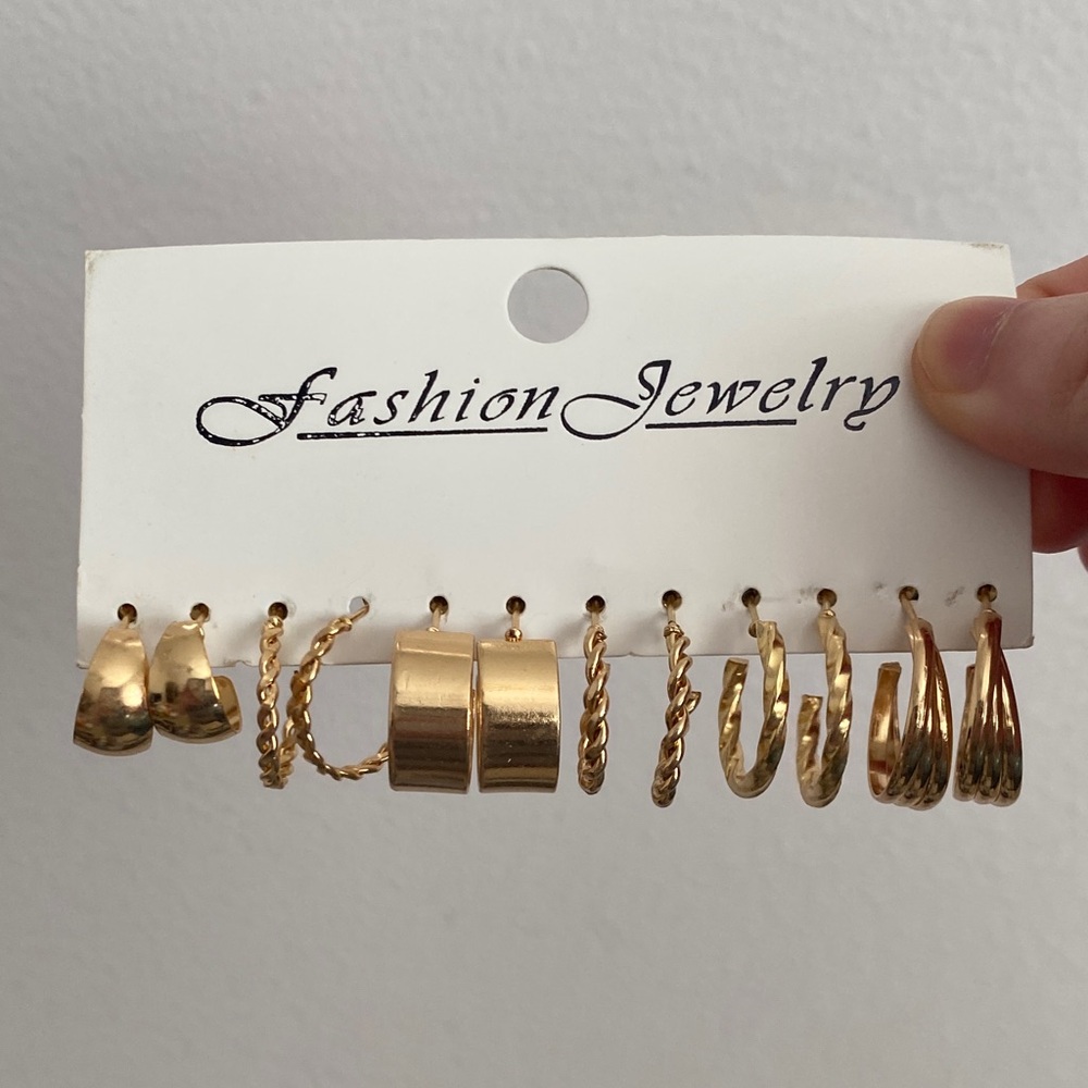 Fashion Jewelry Gold Earring Collection